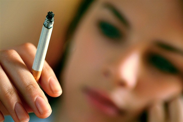 Milovníků nikotinu neubývá. Světová zdravotnická organizace hledá, kde je problém
