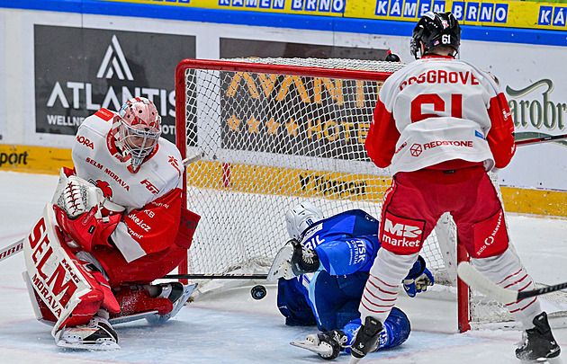 Machovský přivítal syna a zdeptal mistra. Narozeniny bosse i klubu Brnu zhořkly