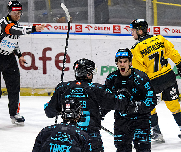 ONLINE: Kometa vede v Boleslavi, Plzeň v Olomouci ztrácí. Sparta drží roli lídra