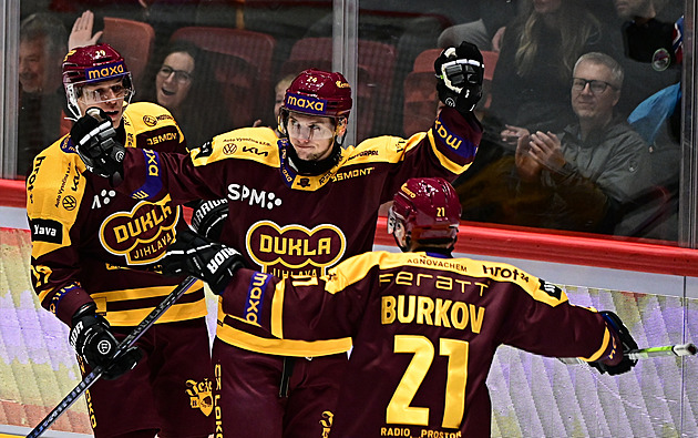 Jihlava prodloužila vítěznou sérii, Frýdek-Místek srazila vydařenou druhou třetinou