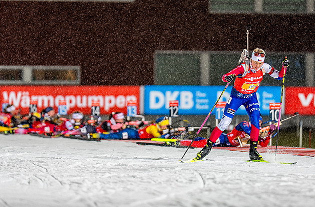 Biatlon ONLINE: Úvodní vytrvalostní závod zimy. Voborníková je v cíli na hraně desítky