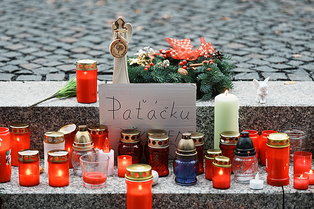 Pro Patrika Hezuckého vzniklo pietní místo, vzkaz mu poslala i manželka Nikola