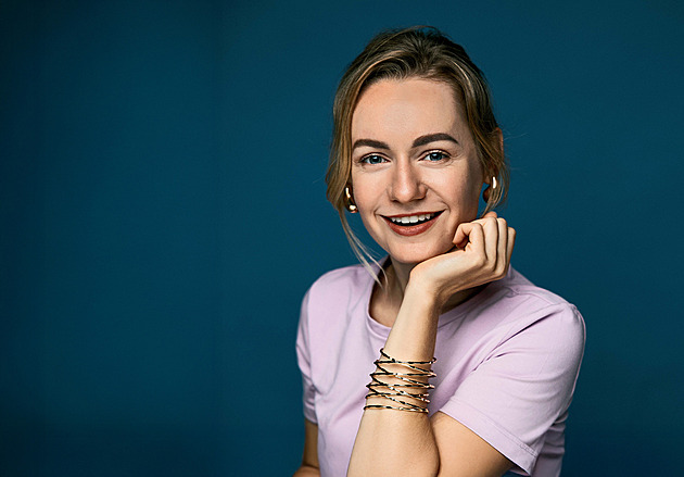 Těžkosti po smrti sestry se s mojí rodinou vlekly dlouho, vypráví herečka Daňhelová