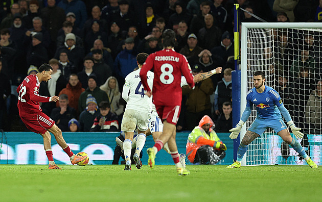 ONLINE: Liverpool ztratil vedení, Arsenal srazil gól v závěru. City se lídrovi přiblížilo