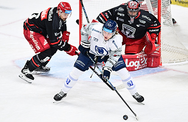 ONLINE: Hradec vede nad Plzní, Třinec nad Boleslaví. Pardubice prohrávají s Motorem