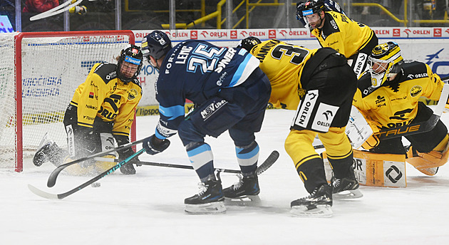 ONLINE: Litvínov vede nad Libercem, Brno srovnalo v Ostravě. Dynamo otočilo stav