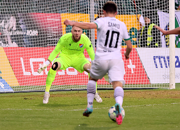 ONLINE: Karviná - Ostrava 0:0, domácí měli šance, po půli hosté hru srovnávají