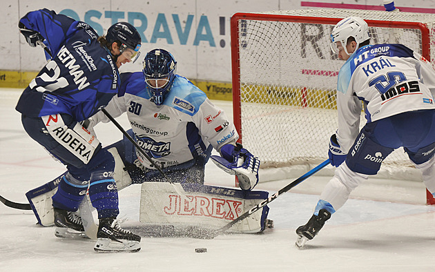 ONLINE: Vítkovice se opět ujaly vedení s Brnem. Pardubice, Sparta i Třinec vedou