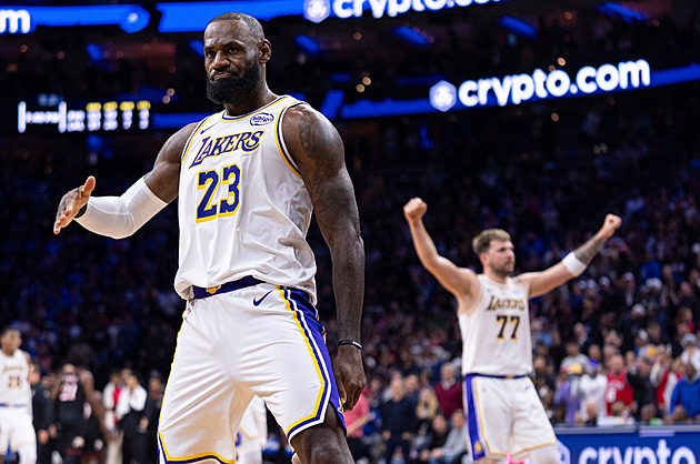 Lídr nepotřeboval tahouna, LeBron proti Philadelphii převzal kontrolu a rozhodl