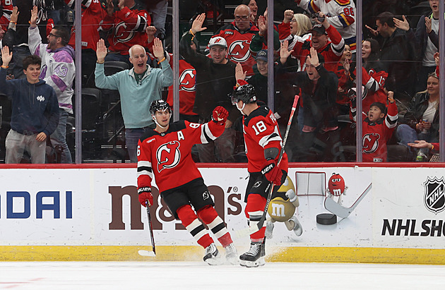 Palát asistoval u dvou gólů, Dostál se vrátil do brány Anaheimu