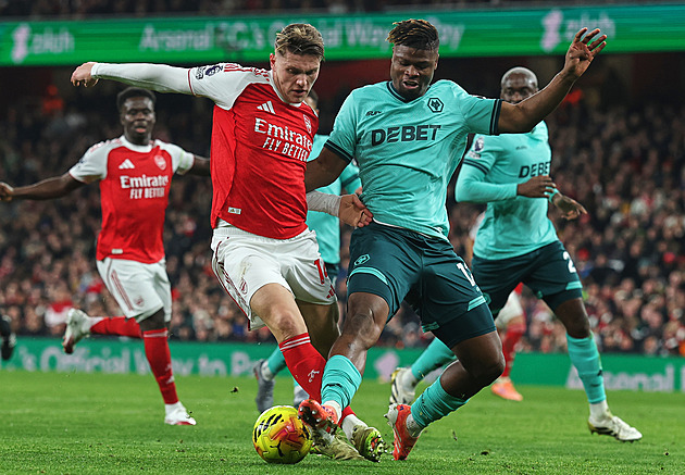 ONLINE: Ekitiké zářil za Liverpool, Arsenal vede proti Wolverhamptonu s Krejčím