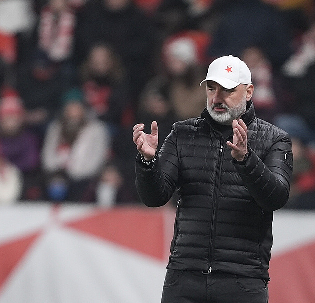 Varianta s Trpišovským padá, Slavia kouče neuvolní. Nedvěd: Naše práce pokračuje