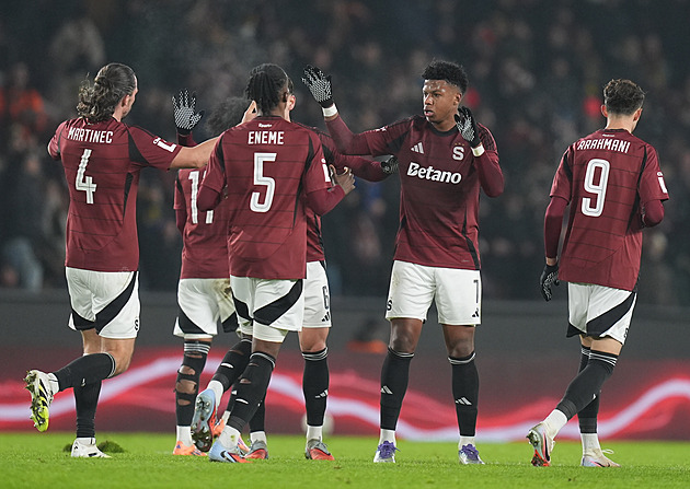 ONLINE: Sparta - Liberec 2:2, domácí podruhé srovnávají, hosté v deseti