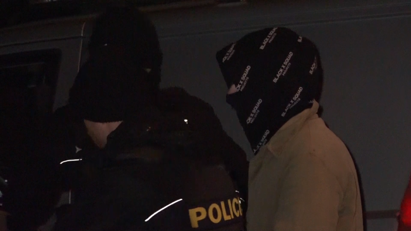 Detaily z vyšetřování únosu chlapce: Policie už nejspíš ví, proč ho muž věznil