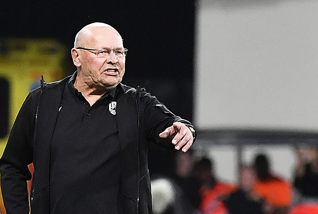 Zatím jen otázky. Nový trenér reprezentace už v pátek? A bude to matador Koubek?