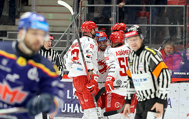 ONLINE: Lídr podruhé inkasuje, Litvínov snižuje. Hradec skóruje v Brně, Třinec slaví