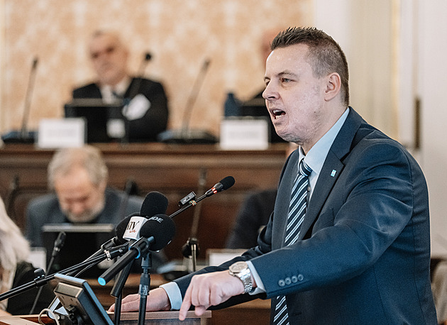 Rajchl na semináři obvinil ministry. Kotlár označil vakcíny za biologické zbraně