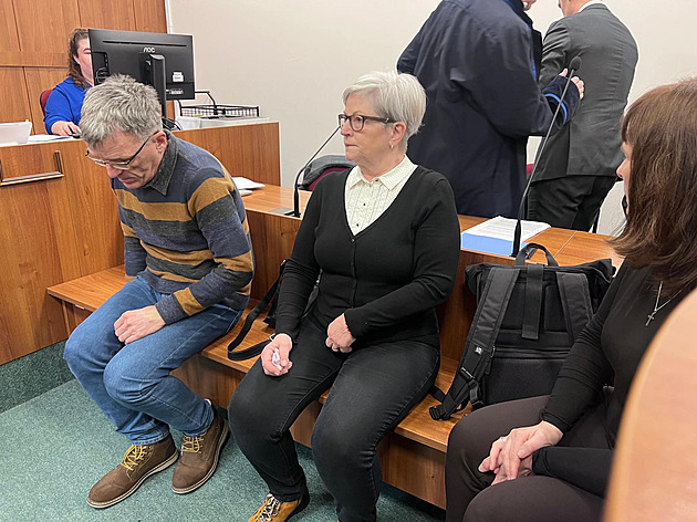 Přetížily ji děti, proto spadla, hájí se provozovatelé v kauze zřícené vyhlídky