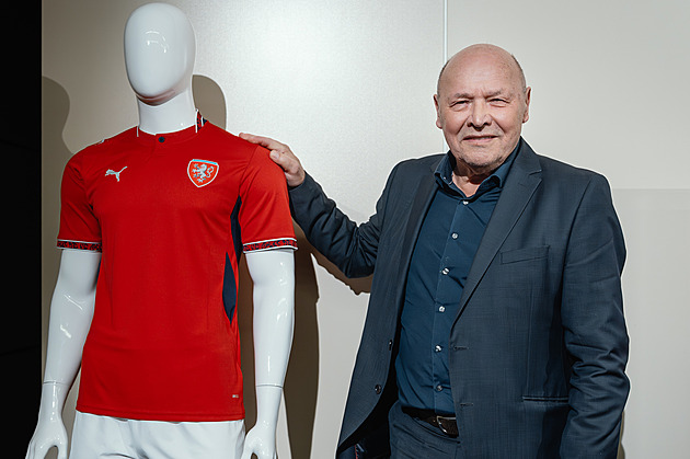 Zajímala mě i minulost. Trenér Koubek o Součkovi, výběru hráčů, baráži i o Daridovi