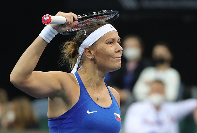 Radost u bývalé tenistky Hradecké. Ve čtyřiceti letech porodila druhého syna