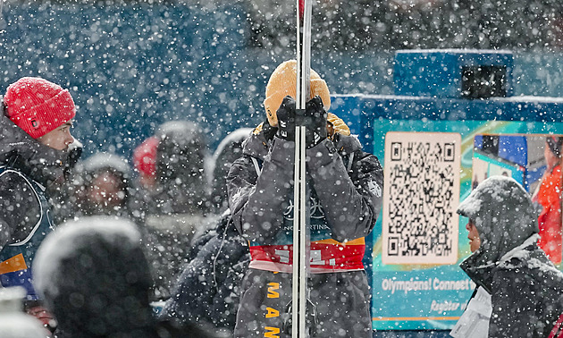 Němečtí skokané se zlobí. Kvůli sněžení a ukončení závodu přišli o medaili o 17 cm