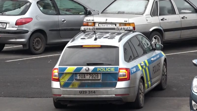 Hrůzné detaily napadení v Šumperku: Muž pobodal taxikářku, pak podle policie útočil autem