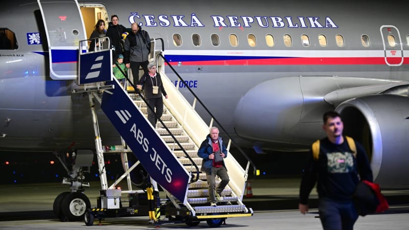 PŘEHLEDNĚ: Jak se dostat z Blízkého východu? Nabízíme nejčastější otázky a odpovědi