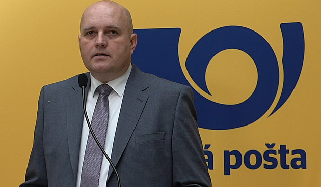 Exšéf České pošty Štěpán opustil záhy i Slovenskou poštu, píše se o alkoholu