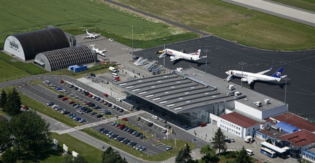 Mošnovské letiště přechází na letní provoz. Přibude spojů i destinací