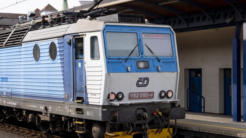 Vlaky mezi Českem a Slovenskem na koridoru nejezdí. Může za to porouchaná lokomotiva