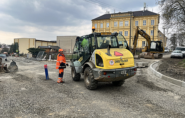Silničáři přestaví vytíženou křižovatku u Tesca v Chebu, kolony mají zmizet