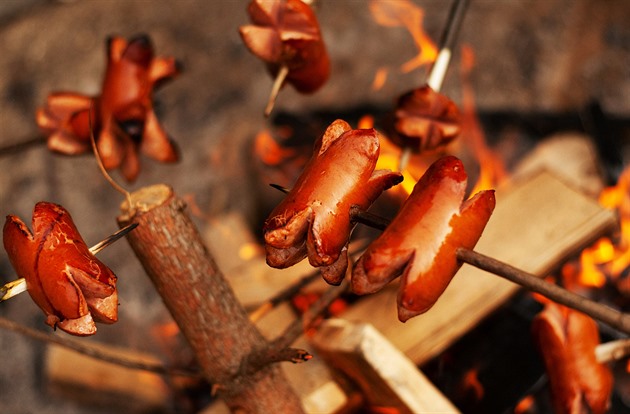 Pondělní účtenka: Maso, špekáčky i pivo pod drobnohledem. Tady ušetříte