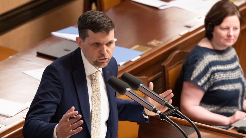 Nacisté a cesta do pekel: Ve Sněmovně padaly ostré výroky kvůli zákonu o státních firmách