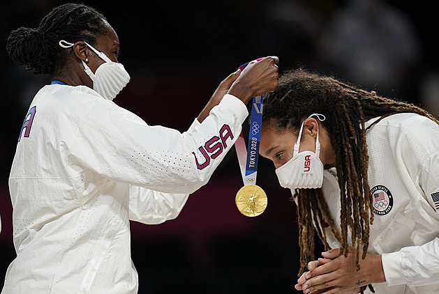 Třikrát mistryně světa, třikrát zlatá na olympiádě. Charlesová v 37 končí kariéru