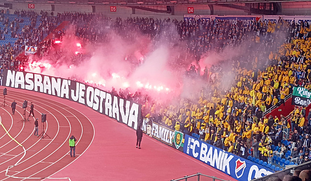 ONLINE: Baník - Zlín 1:0, vlastní gól a vyloučení, další branka  domácích neplatí