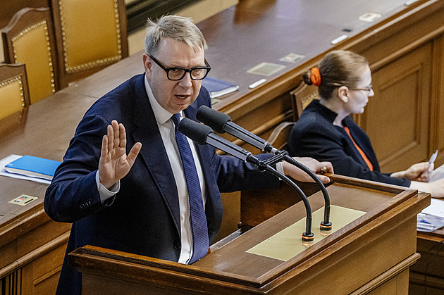 Poslanci podpořili zvýšení rodičovské. Je to málo a chybí valorizace, vadí Pirátům