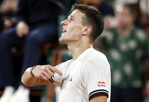 Vysoké tenisové IQ, klidná hlava a rychlost. Menšík svým řáděním překvapil legendy