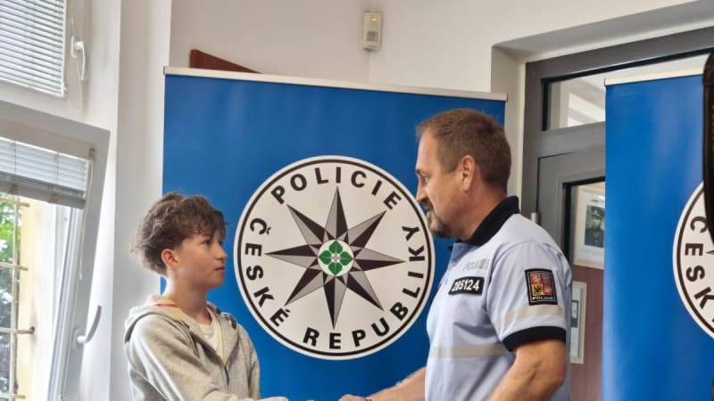 Malý velký hrdina: 13letý Jakub zachránil kamarádovi život. Smekl před ním i policejní šéf