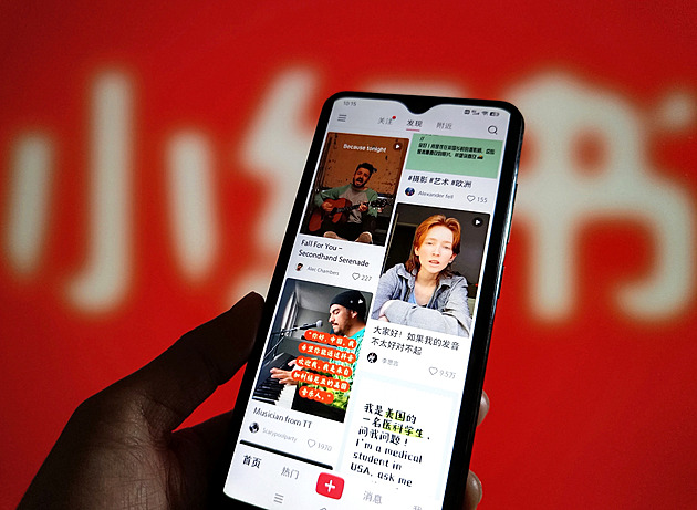 „Čínský Instagram“ míří na burzu. Investoři chtějí, aby to bylo co nejdříve