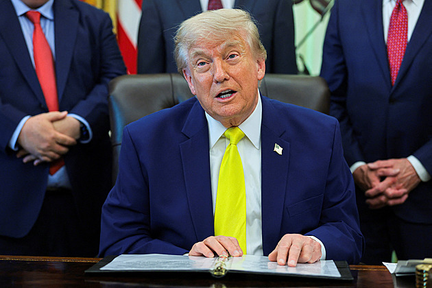 Trump zavedl až stoprocentní cla na drony, ty z EU budou platit 15 procent