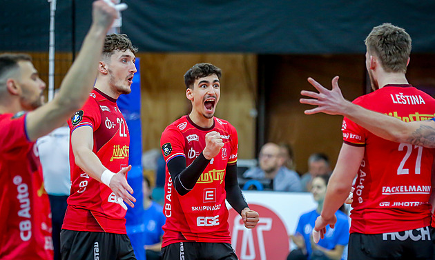 Chtěl jsem větší roli a Ústí mi ji dalo. Máme na play off, burcuje volejbalista Emmer