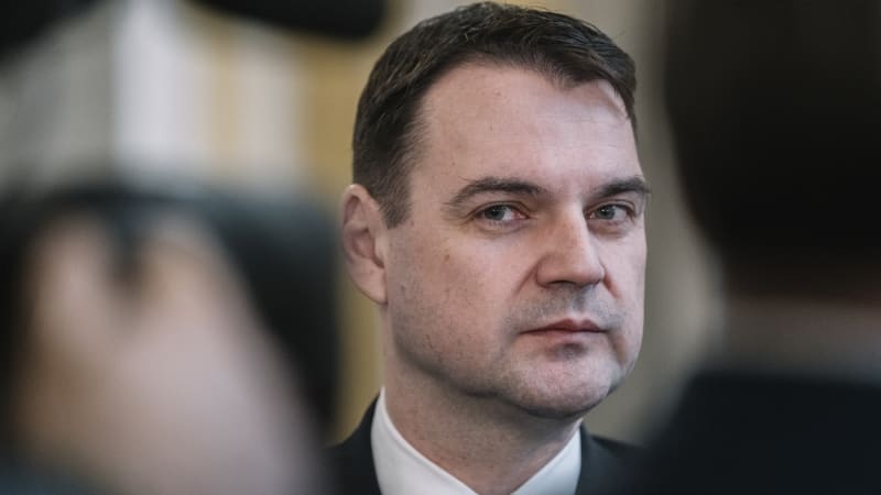 Macinka chce prodat nemovitosti za stovky milionů: Jsou to starodávné příběhy, říká
