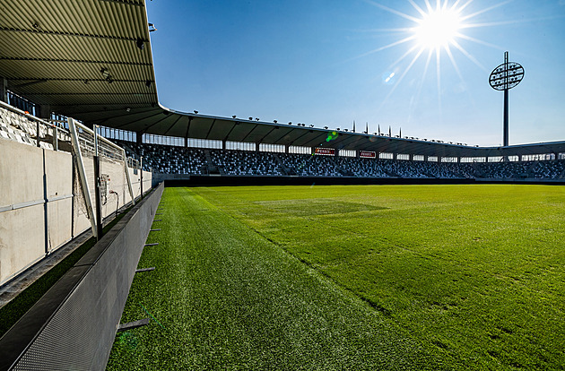 Finále fotbalového MOL Cupu bude znovu hostit stadion v Hradci Králové