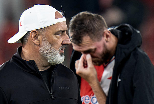 Slavia - Lens 2:3, domácí mířili k výhře, ale selhali v nastavení. Chyboval Chorý