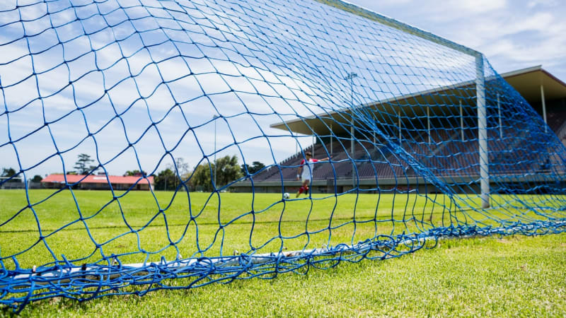 Rekordní trest v českém fotbale: Brankář Kalina dostal 20letý zákaz a zaplatí půl milionu
