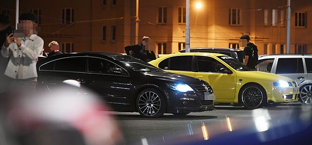 Teplice jako závodní dráha. Řidiči denně řádí v ulicích, radnice chystá opatření