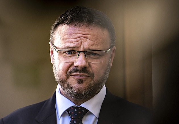 Napjaté jednání Rady ČRo. Tepali do Okamury, Zavoral nastínil podobu stávky